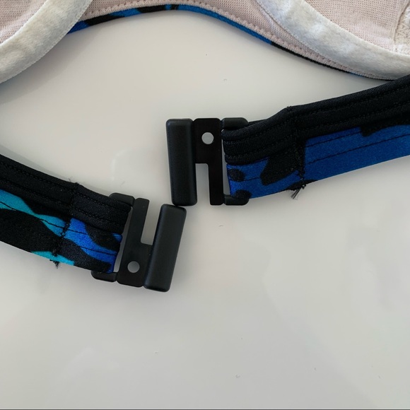 Bundle of 3 Small Women’s Bikini Tops - Picture 6 of 15